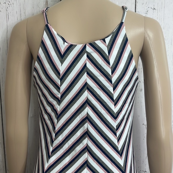 NWT Umgee Striped Tank Top Metallic Stripes Size Small Adjustable straps - Picture 4 of 12